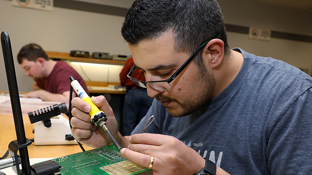 electronics-technology-aas-640x360