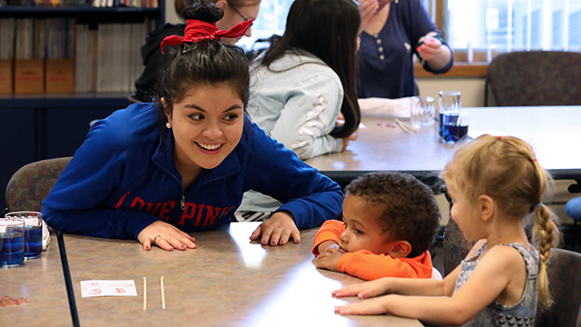 emphasis-early-childhood-education-aas-640x360